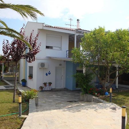 Вилла Wonderful House With Private Garden Флогита Экстерьер фото