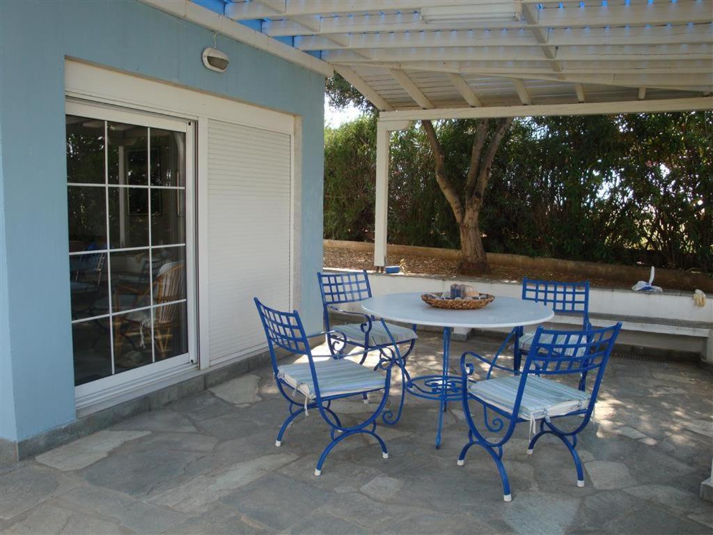 Вилла Wonderful House With Private Garden Флогита Экстерьер фото