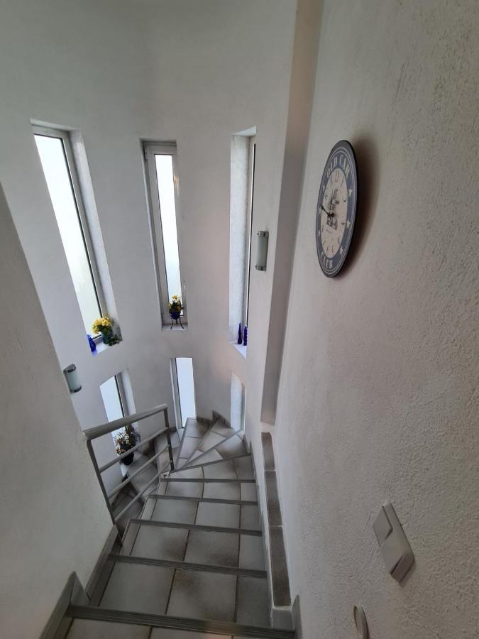 Вилла Wonderful House With Private Garden Флогита Экстерьер фото
