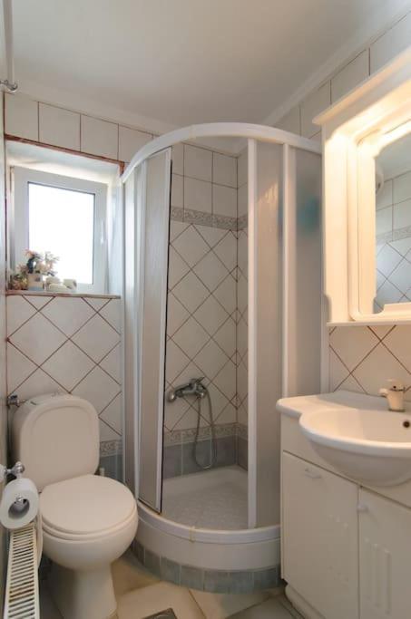 Вилла Wonderful House With Private Garden Флогита Экстерьер фото
