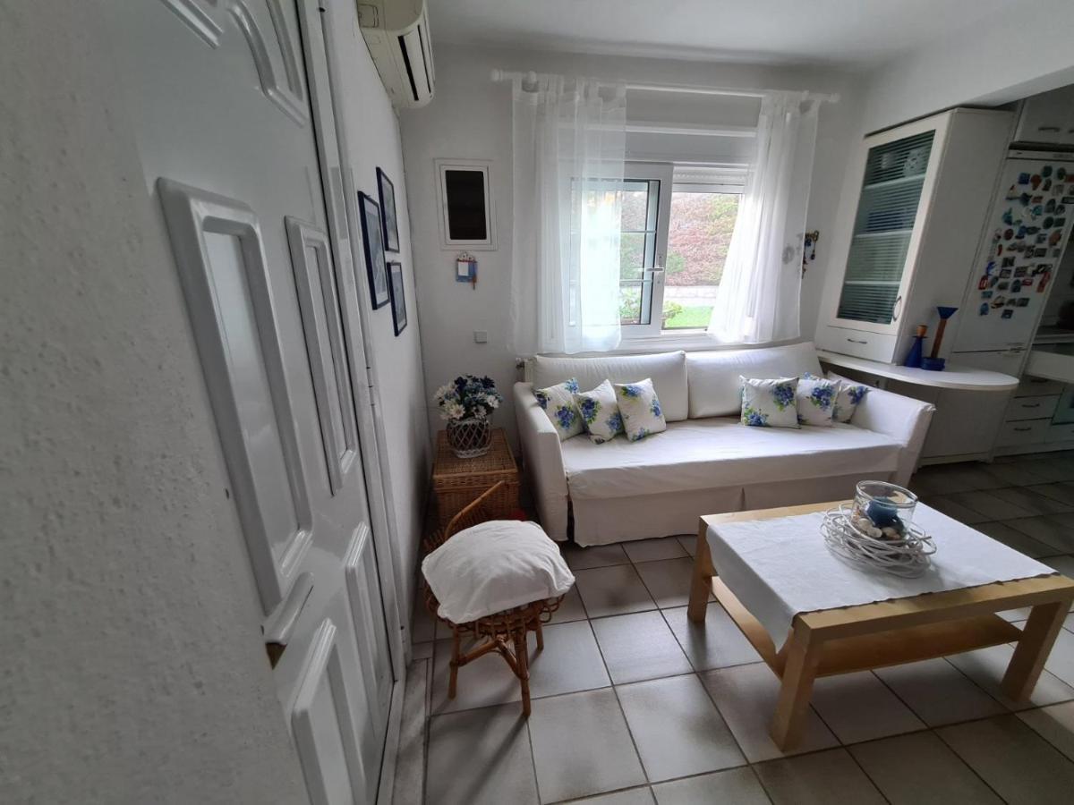 Вилла Wonderful House With Private Garden Флогита Экстерьер фото