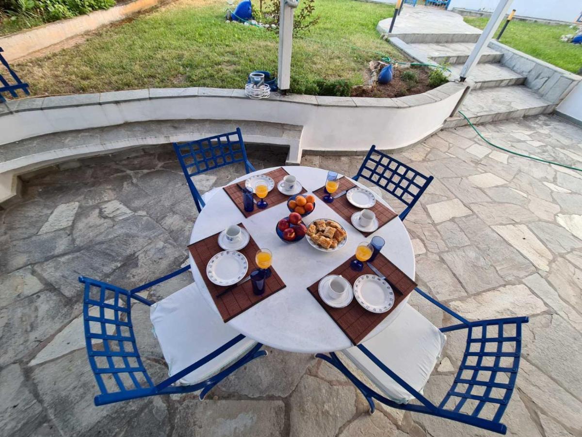 Вилла Wonderful House With Private Garden Флогита Экстерьер фото